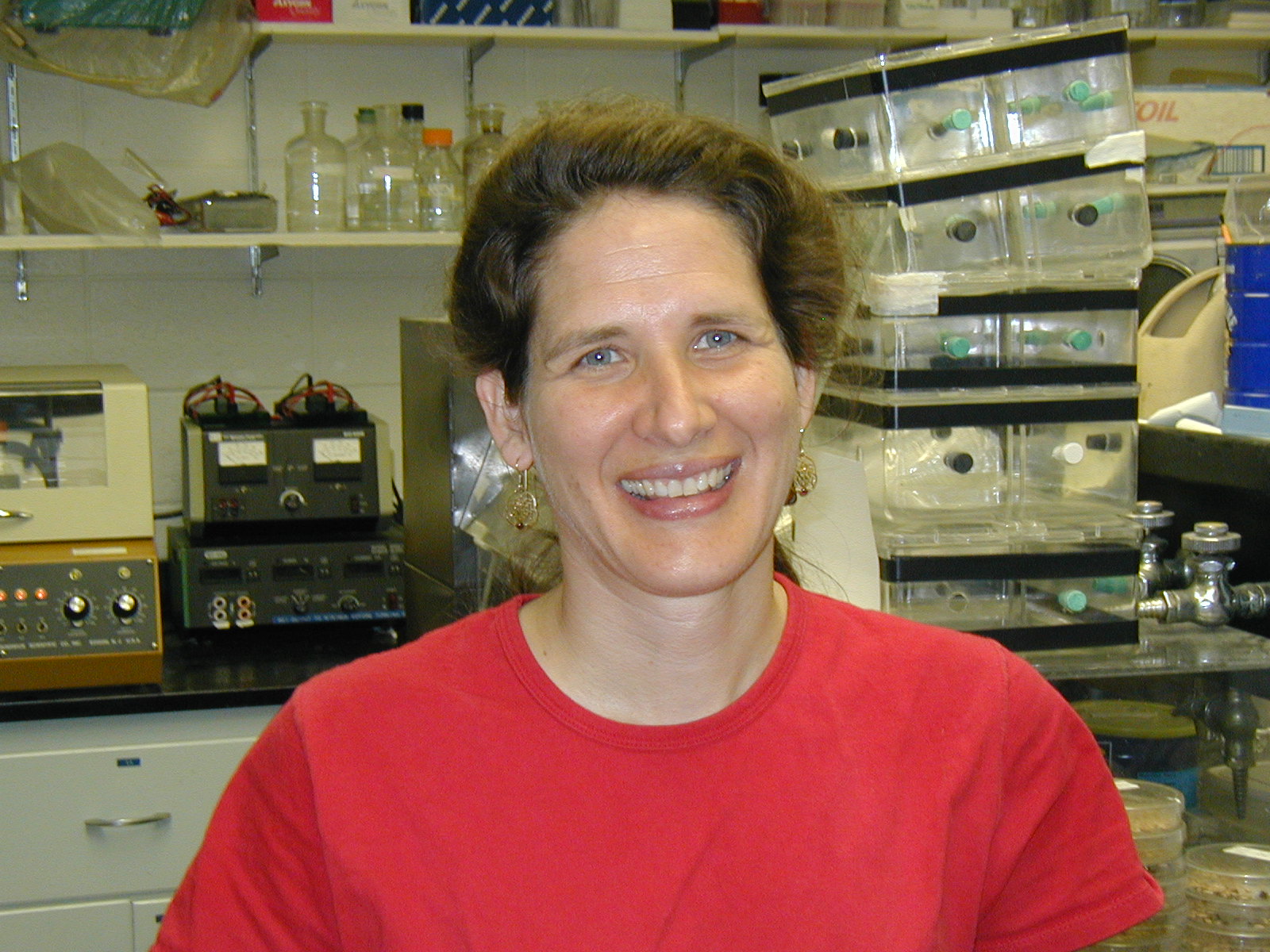 picture of Esther Fleming in the lab